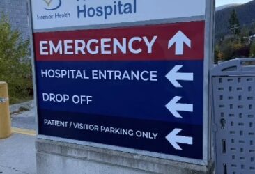 Kootney Hospital Signs